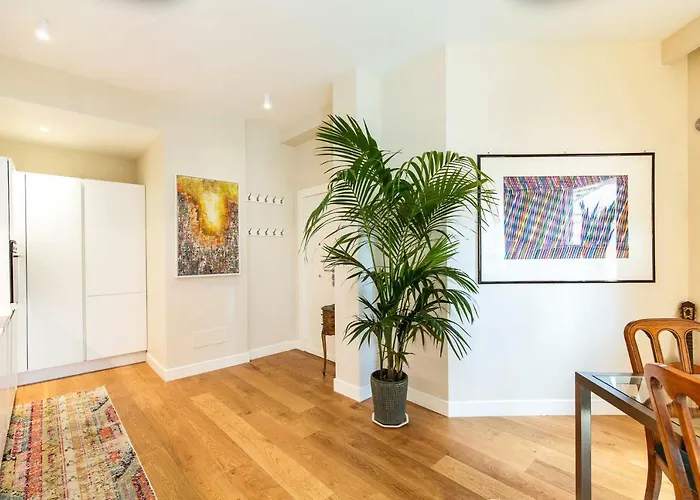 Apartment La Dolce - Stylish Flat In Trastevere 100 Sqm Rom